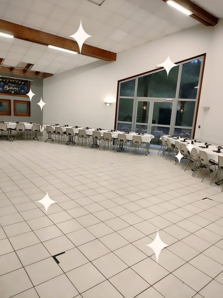 Anniversaire à la salle du Sardon avec 50 personnes