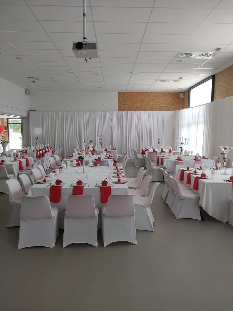 Mariage à Pavezin avec 80 personnes