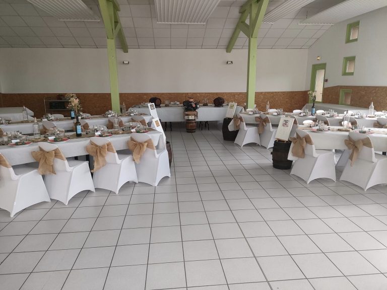 Lariage à St Just Malmont avec 60 personnes